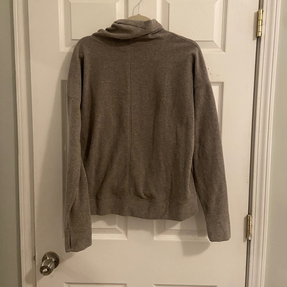 Lululemon Pullover - image 2